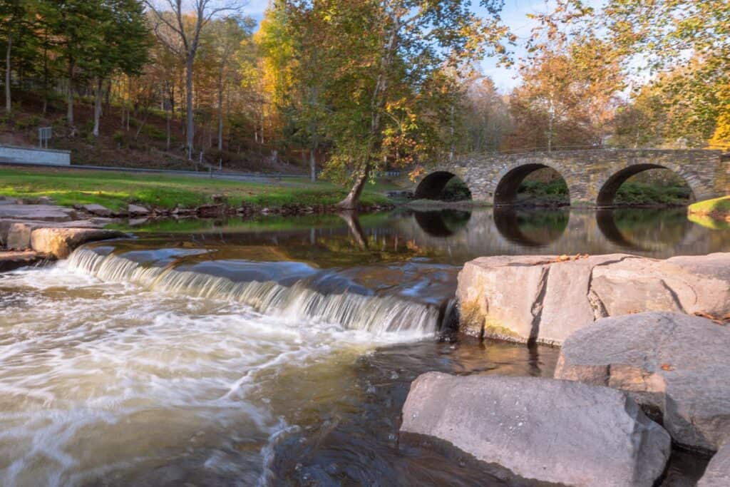 Stone Arch Bridge Historical Park